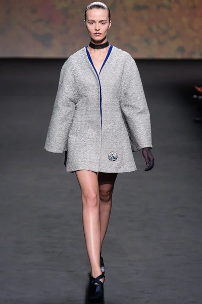 Look 20